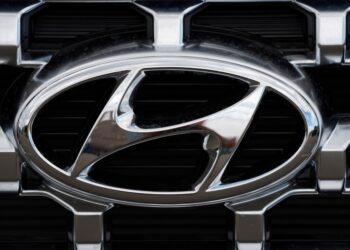 The Hyundai company logo is displayed.