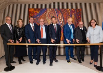 Rupert Murdoch and son Lachlan Murdoch (center) are joined by dignitaries that included Caroline Kennedy (2nd from left), the US ambassador to Australia.