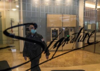 Signature Bank branch