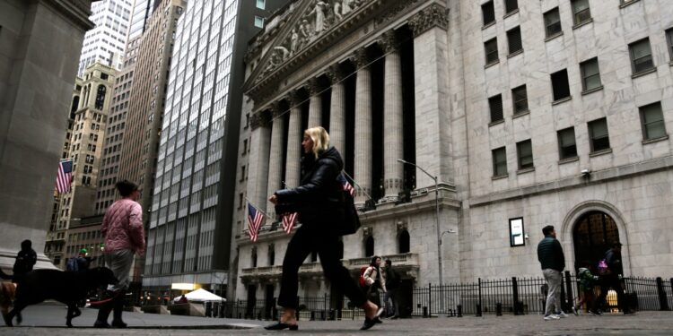 Wall Street bonuses shrank to their lowest levels in four years, according to a report by the New York State Comptroller's Office.