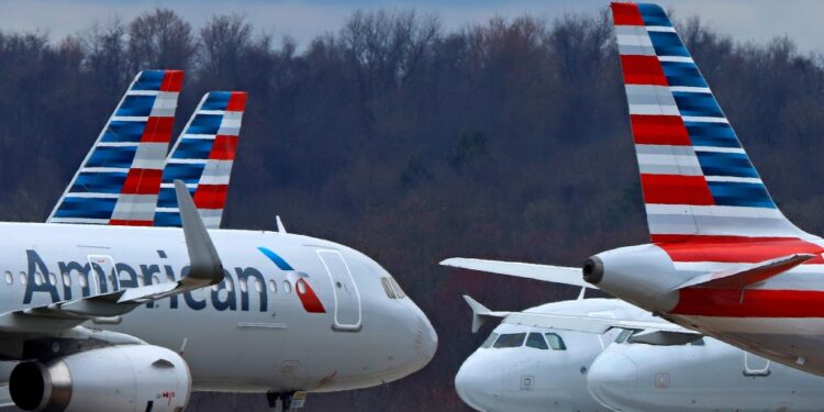 American Airlines planes