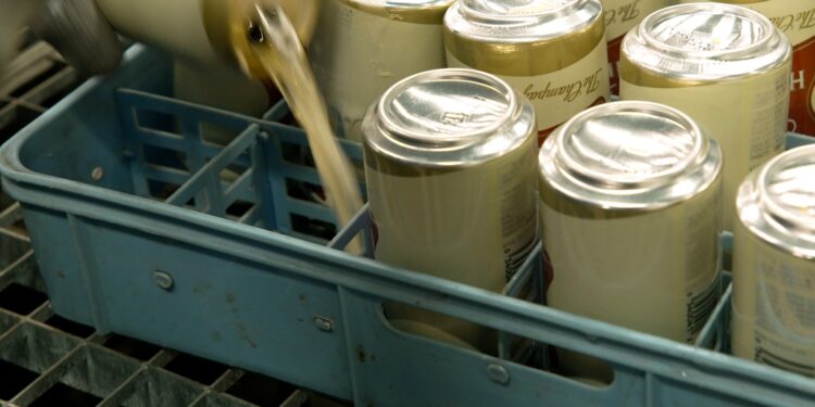 The suds get destroyed.