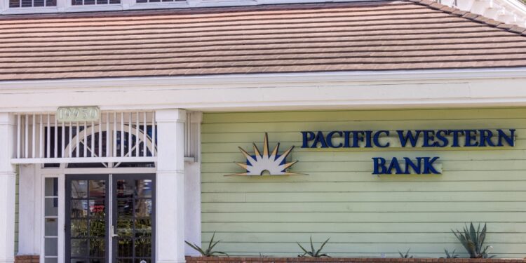 PacWest bank branch