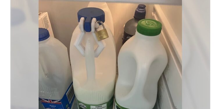 photo from the reddit thread