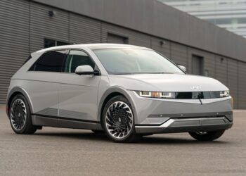 U.S. owners of the Ioniq 5 electric SUV complained of the vehicle losing complete or partial propulsive power, according to the National Highway Traffic Safety Administration.
