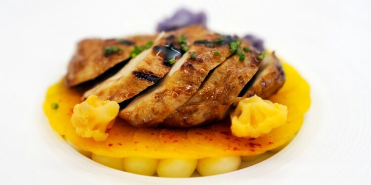 A prepared dish of Good Meat's cultivated chicken