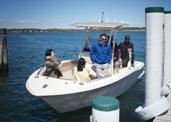 Hamptons resorts offer free boat rides connecting Baron's Cove and The Pridwin