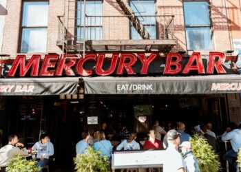 Mercury Bar's outdoor seating
