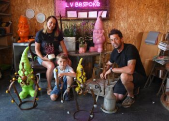 Lawrence and Victoria Osborne with their son Lochlan