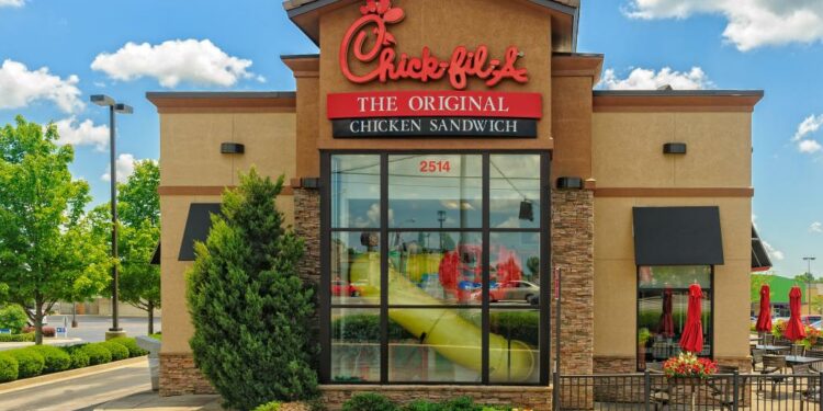 Chick-fil-A is bringing an innovative design to its drive-thru order lanes at Atlanta and New York City locations.