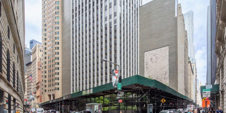 Fitness International will provide “next-level” amenities and boutique fitness classes together in a single, state-of-the-art facility.