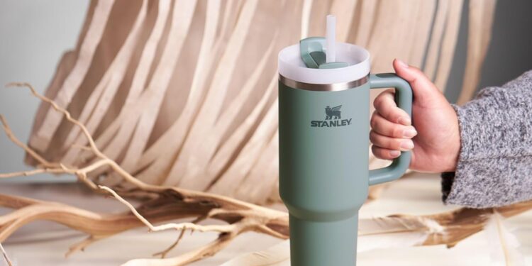 Fake Stanley Tumblers sold by 'shady' scammers, cops warn