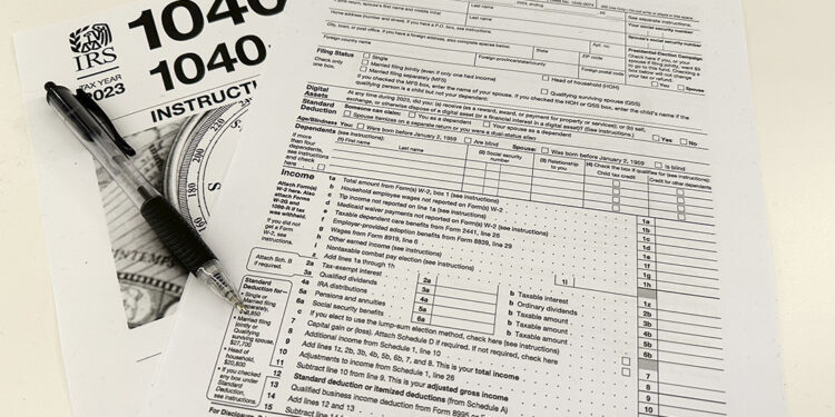 How much should the average American expect from their 2023 tax refund