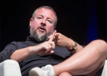 Vice Media co-founder Shane Smith will produce content for Vice and become a correspondent for its shows.