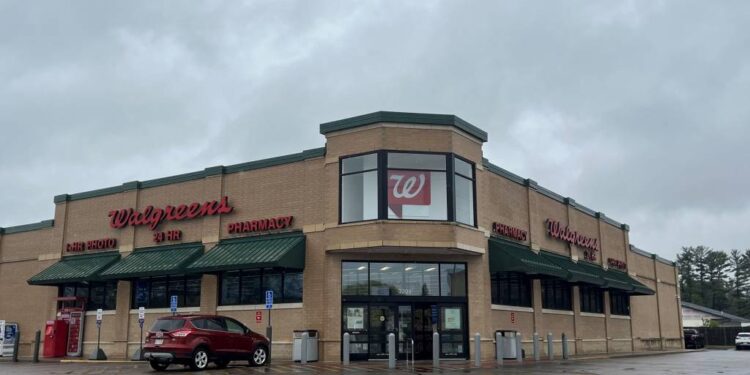 Walgreens plans to shutter a "meaningful percent" of its more than 8,600 US locations, the company said Thursday.