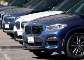 2021 X3 sports-utility vehicles