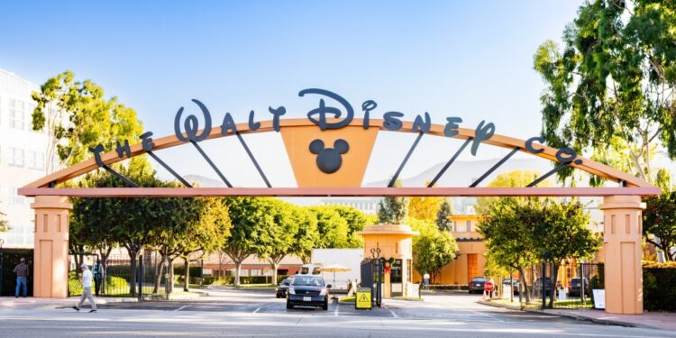 Disney and other streaming companies are pushing back on an order fork over 5% of their sales in Canada.