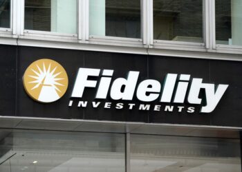 Fidelity user reported outages.
