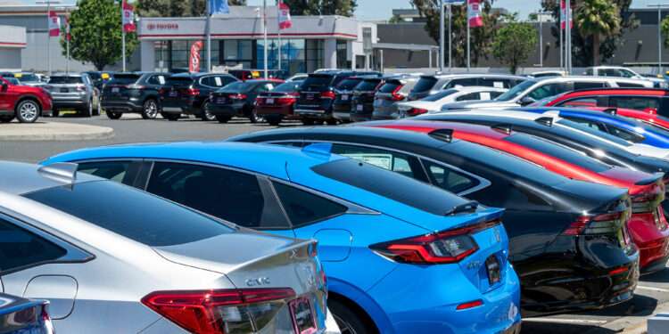 Why you shouldn’t wait ‘til the holidays to buy a car