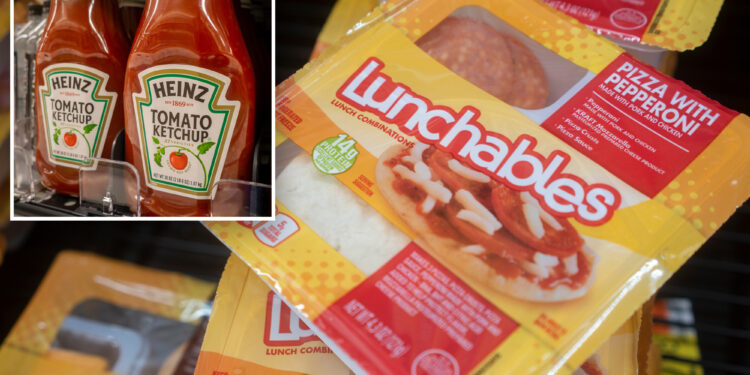 Kraft Heinz shares fall 4% on plummeting sales