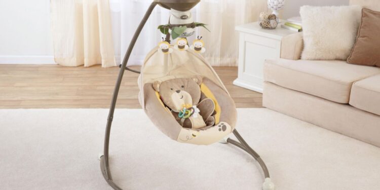 Fisher-Price Snuga swing