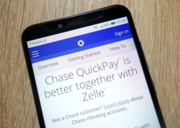 Smartphone displaying the Chase QuickPay website, Konskie, Poland, January 2019