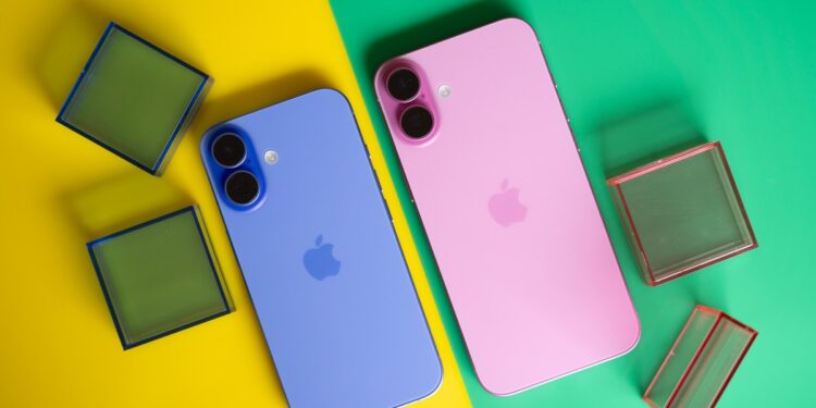 Apple reports best-ever earnings even as iPhone revenue slips