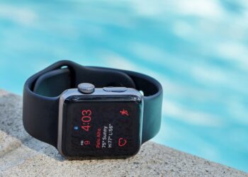 Apple will pay $20 million to settle Apple Watch battery swelling lawsuit