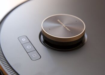 Dreame’s L20 Ultra hybrid robovac and mop is over half off