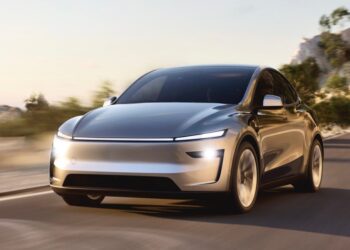 Elon Musk admits Teslas will need new hardware for FSD