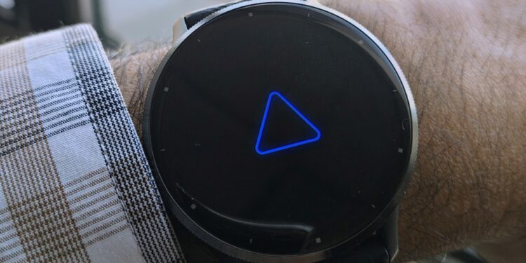Garmin has new fixes for the ‘blue triangle of death’ on smartwatches