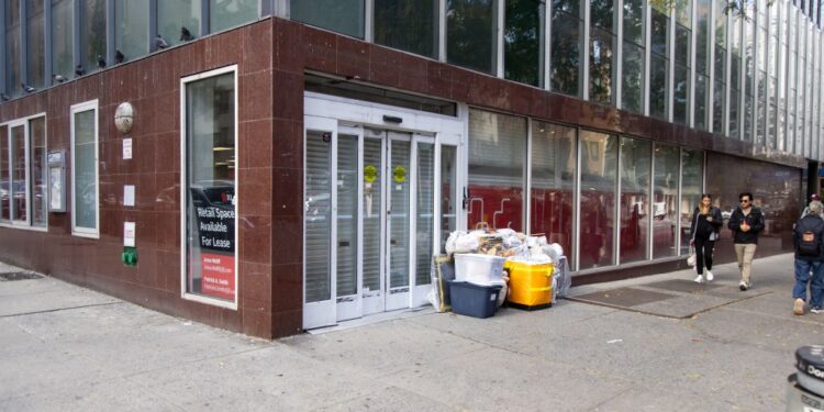 1223 2nd Avenue storefront exterior