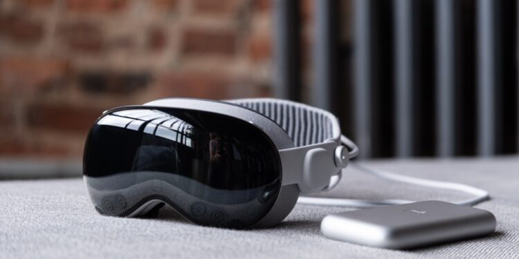 Apple Intelligence is coming to the Vision Pro