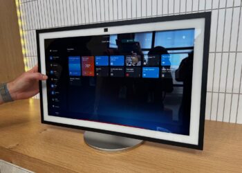 The new smart home UI allows for more devices to show on the screen at once.