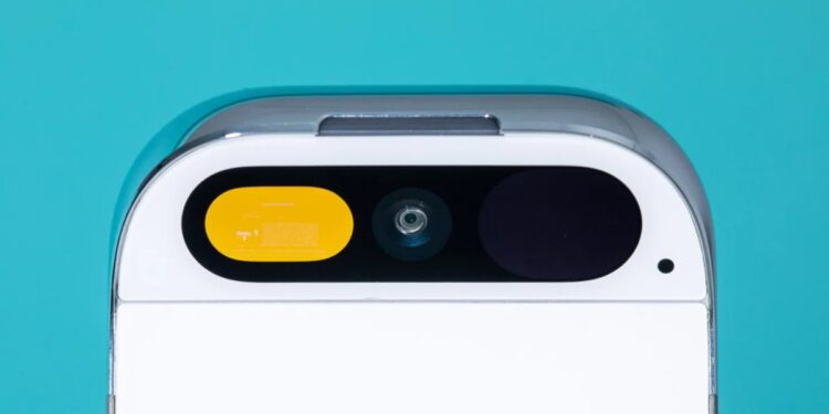 Humane is shutting down the AI Pin and selling its remnants to HP