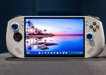 Lenovo Legion Go S review: feels good, plays bad