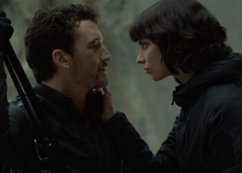 The Gorge review: Apple’s sci-fi movies are way behind its shows