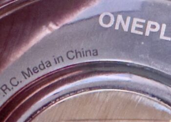 The OnePlus Watch 3 has an unfixable but endearing typo