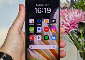 The world’s thinnest foldable phone doesn’t come cheap