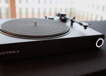 Victrola’s cheapest Sonos-compatible turntable is over half off today
