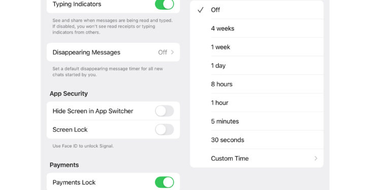 Screenshots showing privacy options in the Signal app.