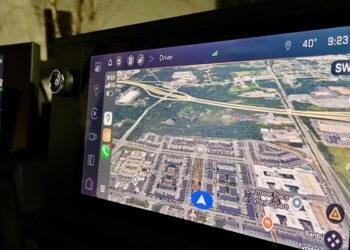 GM blocks dealership from installing Apple CarPlay retrofit kits in EVs