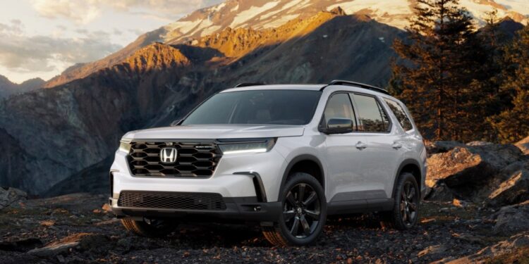Honda 2025 Pilot.