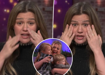 Kelly Clarkson fights back tears on emotional 1,000th episode of talk show