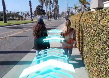 Snap’s AR Spectacles now support a virtual keyboard and GPS