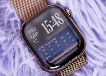 The Apple Watch Series 10 just received its first $100 discount