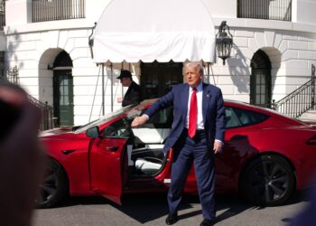 Trump says he’ll label attacks on Tesla locations as domestic terrorism