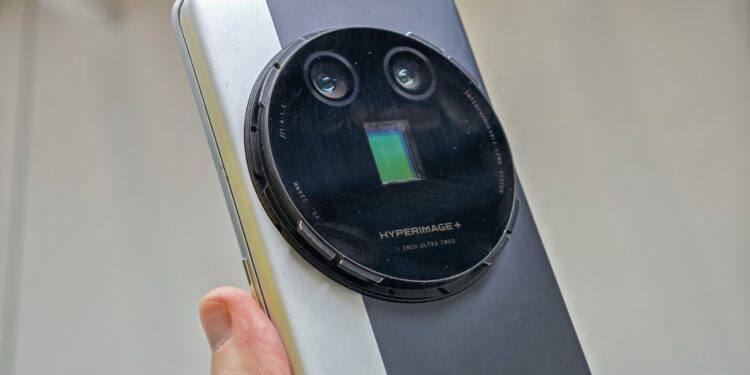 Photo of Realme’s interchangeable lens camera concept without a lens at MWC 2025