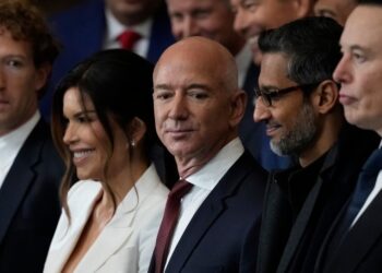 Amazon has no choice but to display tariffs on prices now