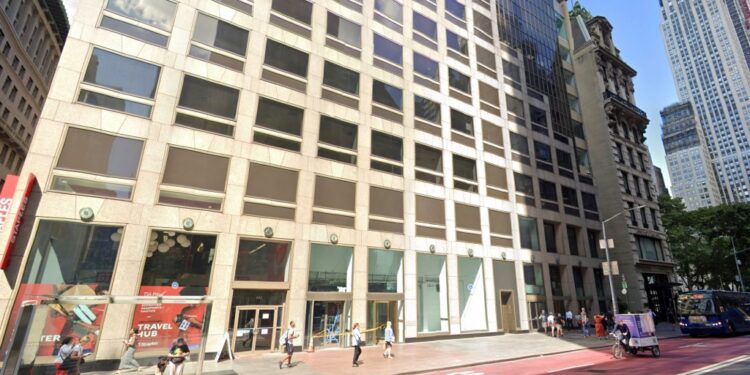 Amazon still expanding in NYC with Bryant Park lease